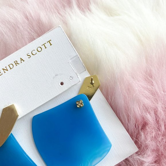 Kendra Scott Gold Astoria Teal Agate Earrings - Picture 3 of 3